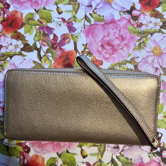 Michael Kors Genuine Leather Wallet - Picture 4 of 11